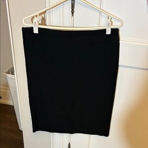 Attyre Classic Black Pencil Skirt for Women ☀️SJ